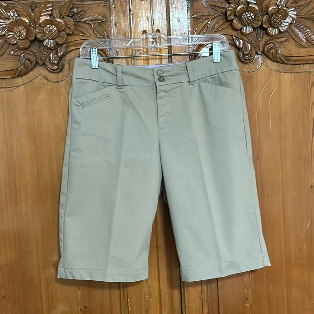 Dockers Women’s Midrise Flat Front Bermuda Shorts - Picture 1 of 6